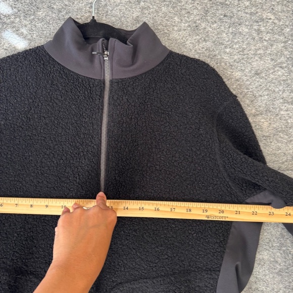 Lululemon Tundra Trek 1/2 Zip Black Sherpa Fleece Pullover Jacket Size S - Picture 8 of 16